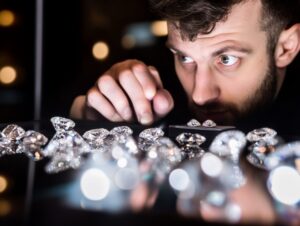Lab Diamonds vs. Moissanite: Which is the Best Choice for You? | Lab